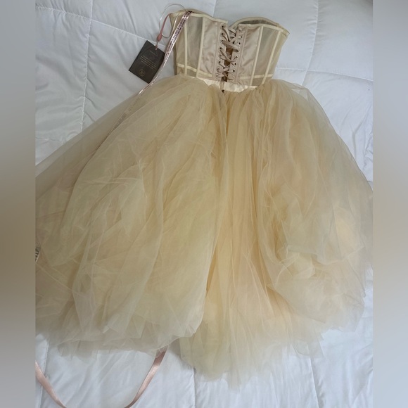 NEW House Of CB DARLING Vintage Cream Tulle Midi Dress Sz XS Cup size A-C - Picture 6 of 9